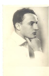 Григорий Михайлович Колотило. Ленингшрад. 1954 год.jpg